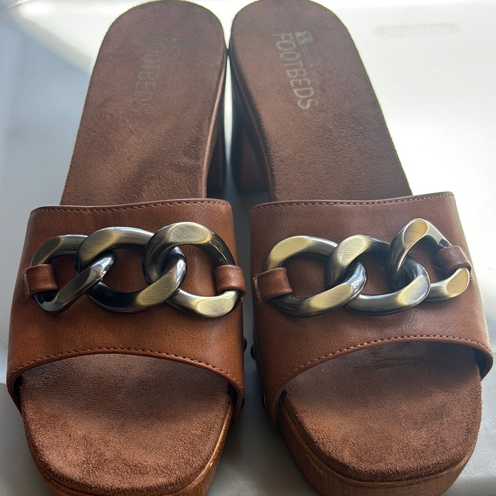 Brown Leather Slide Sandals with Chain Detail